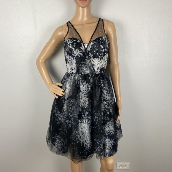 NEW PARKER FLORAL PRINT MESH OVERLAY MINI DRESS - Picture 2 of 8